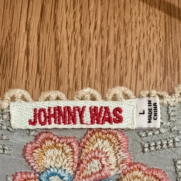 JHONY WAS Floral Embroidered Women's Top - Picture 2 of 16